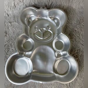 Wilton " HUGGABLE TEDDY BEAR" Cake Pan 502-3754 1982 RETIRED